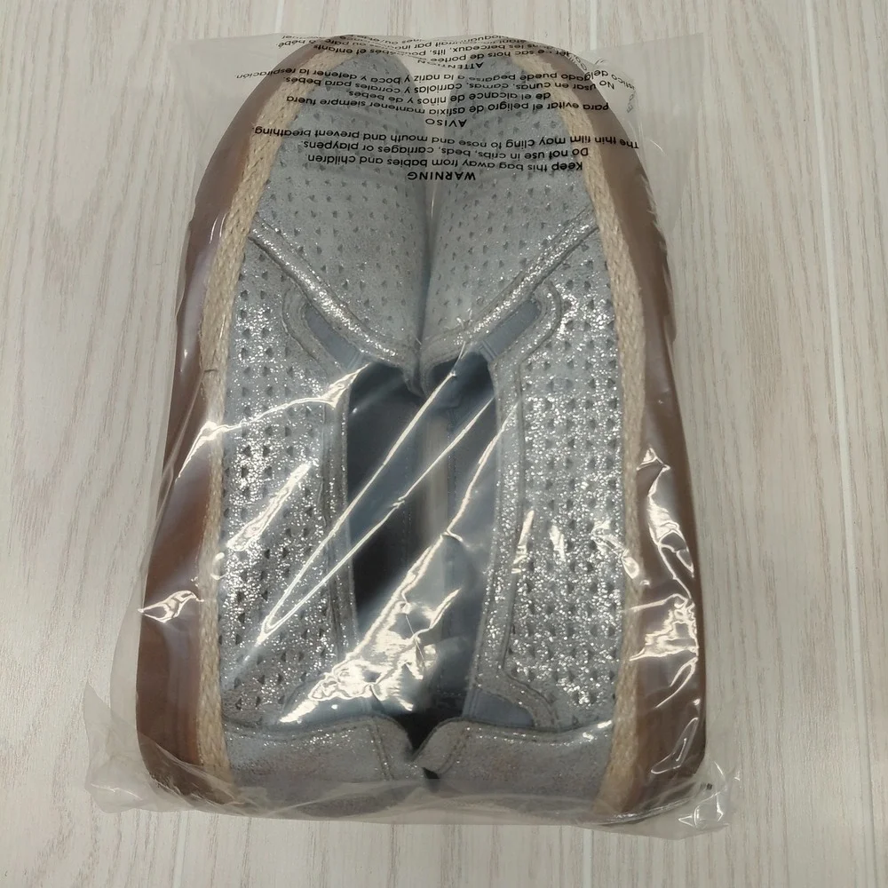 Clarks used excellent